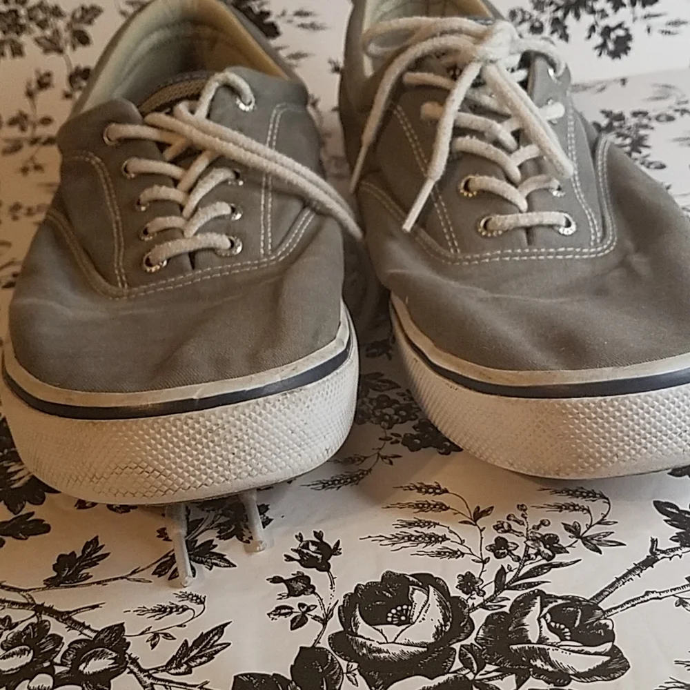 Sperry mens gray 13. B180